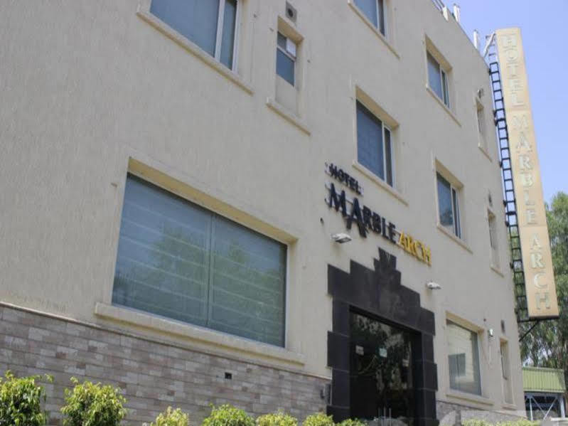 Fabhotel Marble Arch Karol Bagh Delhi  Exterior photo