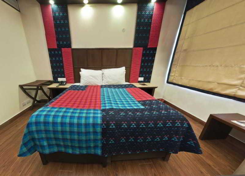 Fabhotel Marble Arch Karol Bagh Delhi  Exterior photo