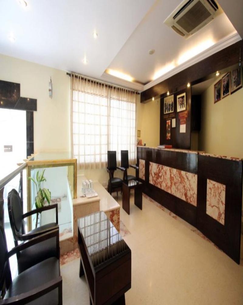 Fabhotel Marble Arch Karol Bagh Delhi  Exterior photo