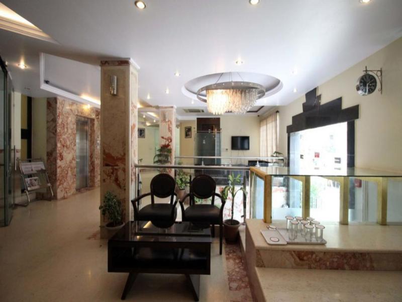 Fabhotel Marble Arch Karol Bagh Delhi  Exterior photo