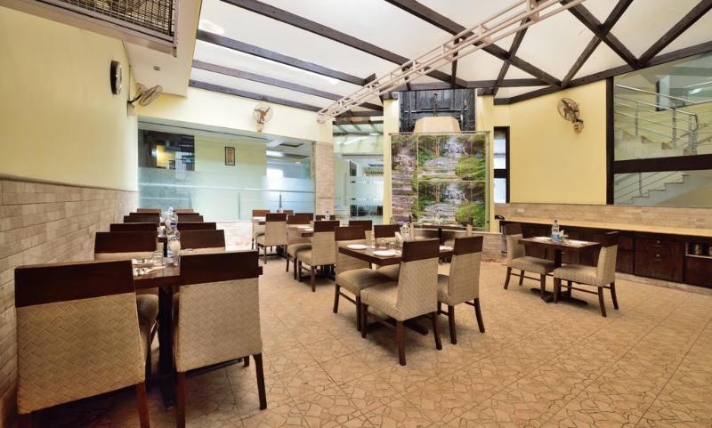 Fabhotel Marble Arch Karol Bagh Delhi  Exterior photo