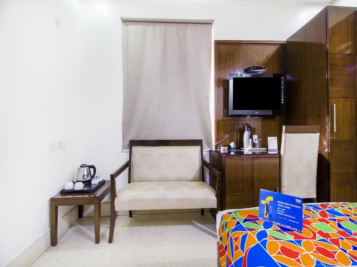Fabhotel Marble Arch Karol Bagh Delhi  Exterior photo