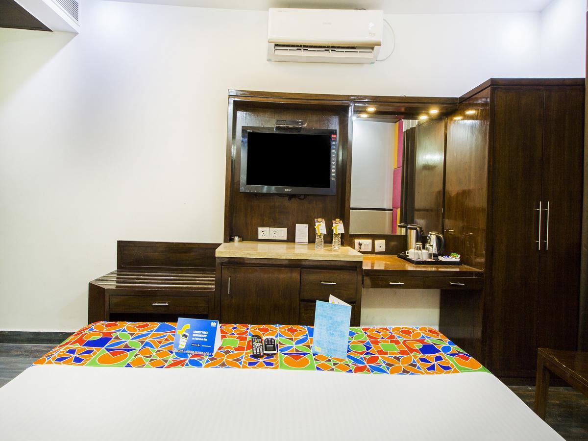 Fabhotel Marble Arch Karol Bagh Delhi  Exterior photo