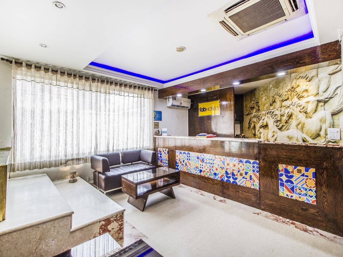 Fabhotel Marble Arch Karol Bagh Delhi  Exterior photo