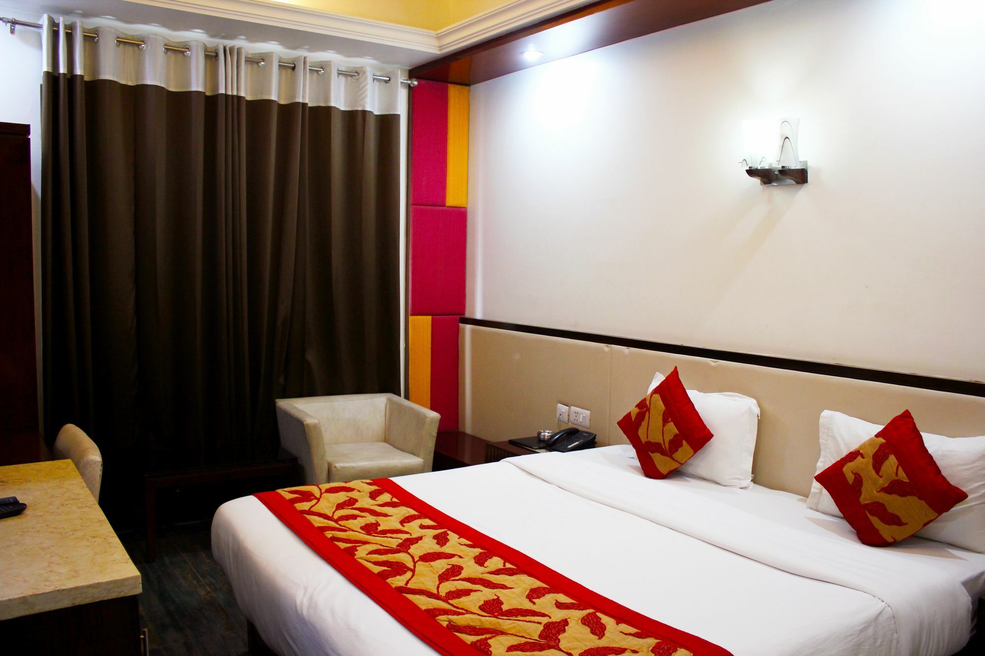 Fabhotel Marble Arch Karol Bagh Delhi  Exterior photo